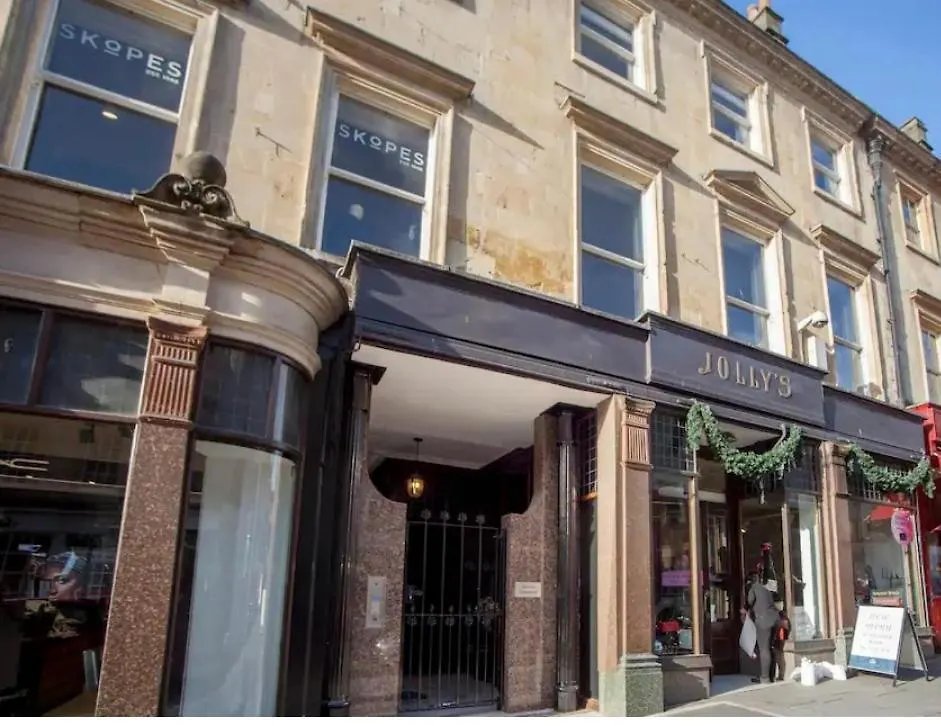 Stunning & Spacious City Centre Flat Bath Apartmán